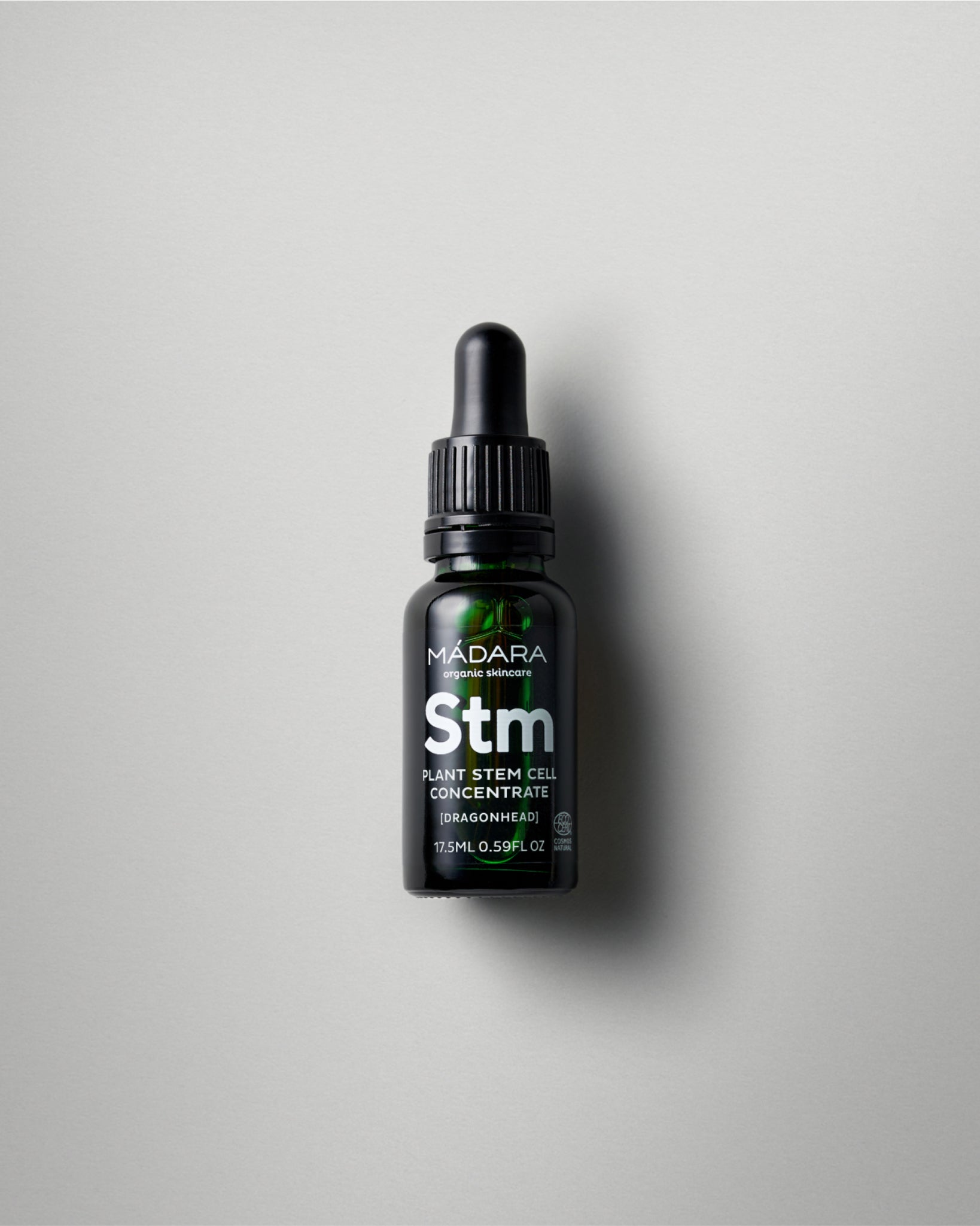 MÁDARA Organic Skincare plant stem cell concentrate A3260 product photo on plain background.