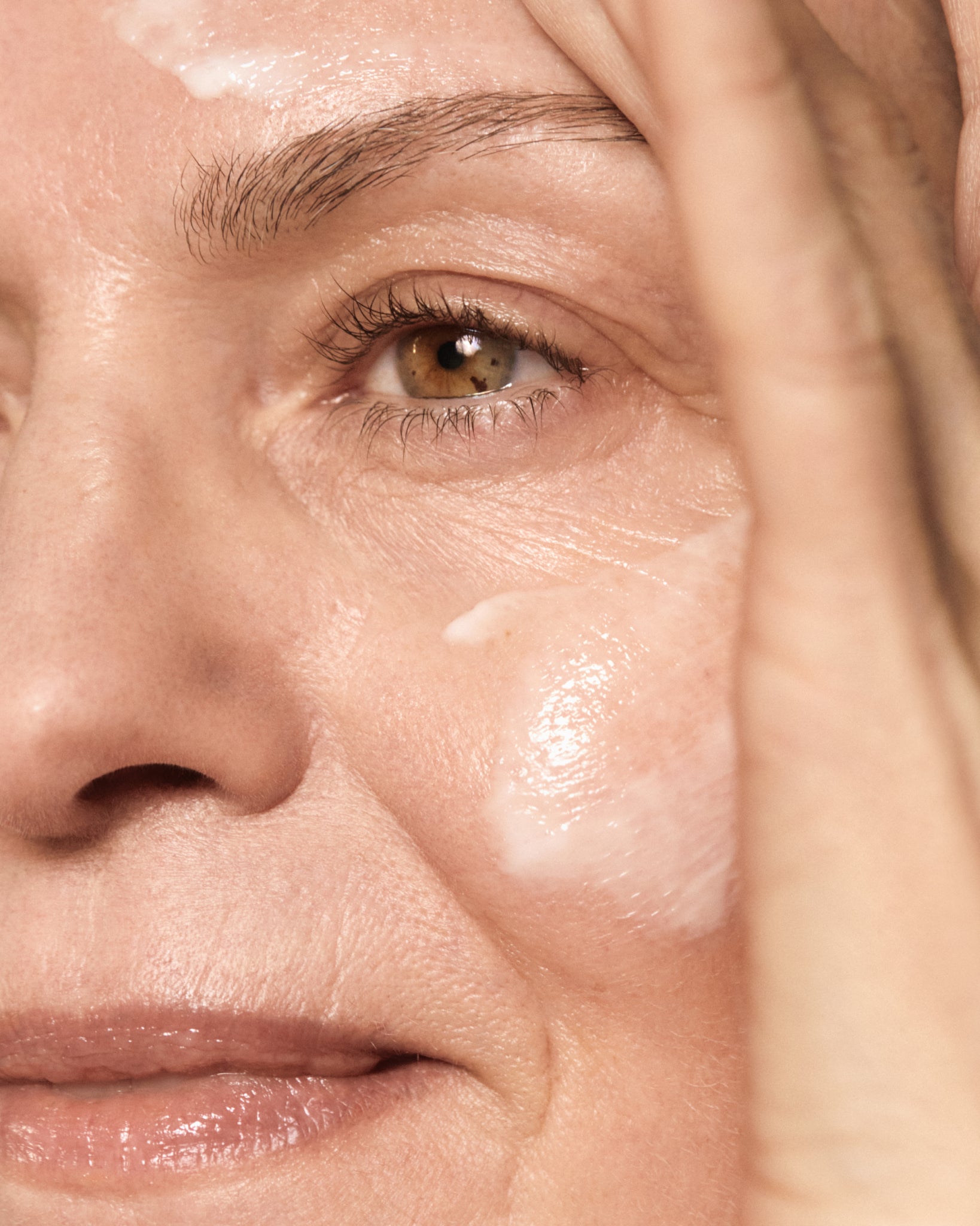 MÁDARA Organic Skincare night cream for mature skin SM3335 15 face cream product photo on plain background.