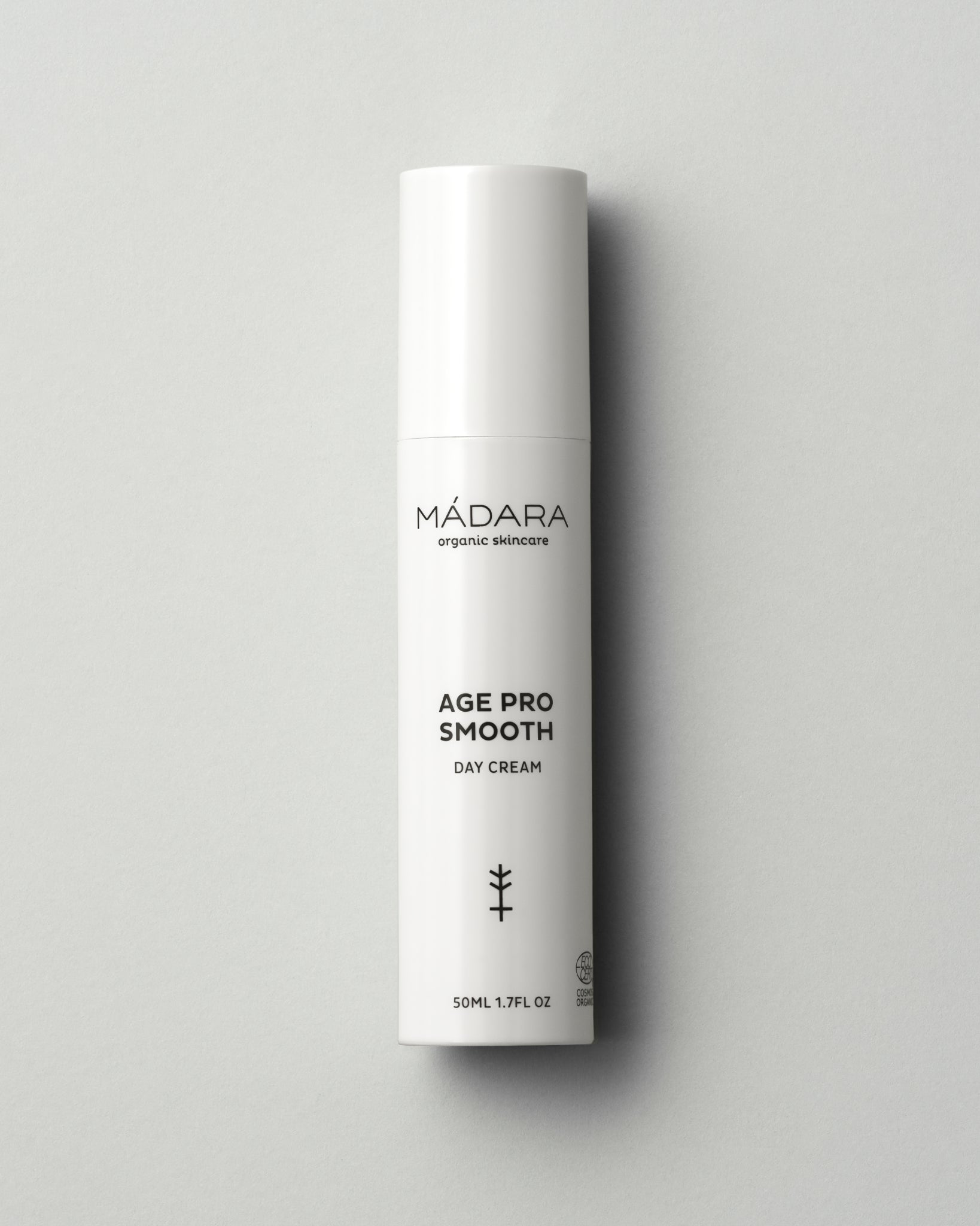 MÁDARA Organic Skincare age pro smooth day cream A3330 face cream product photo on plain background.