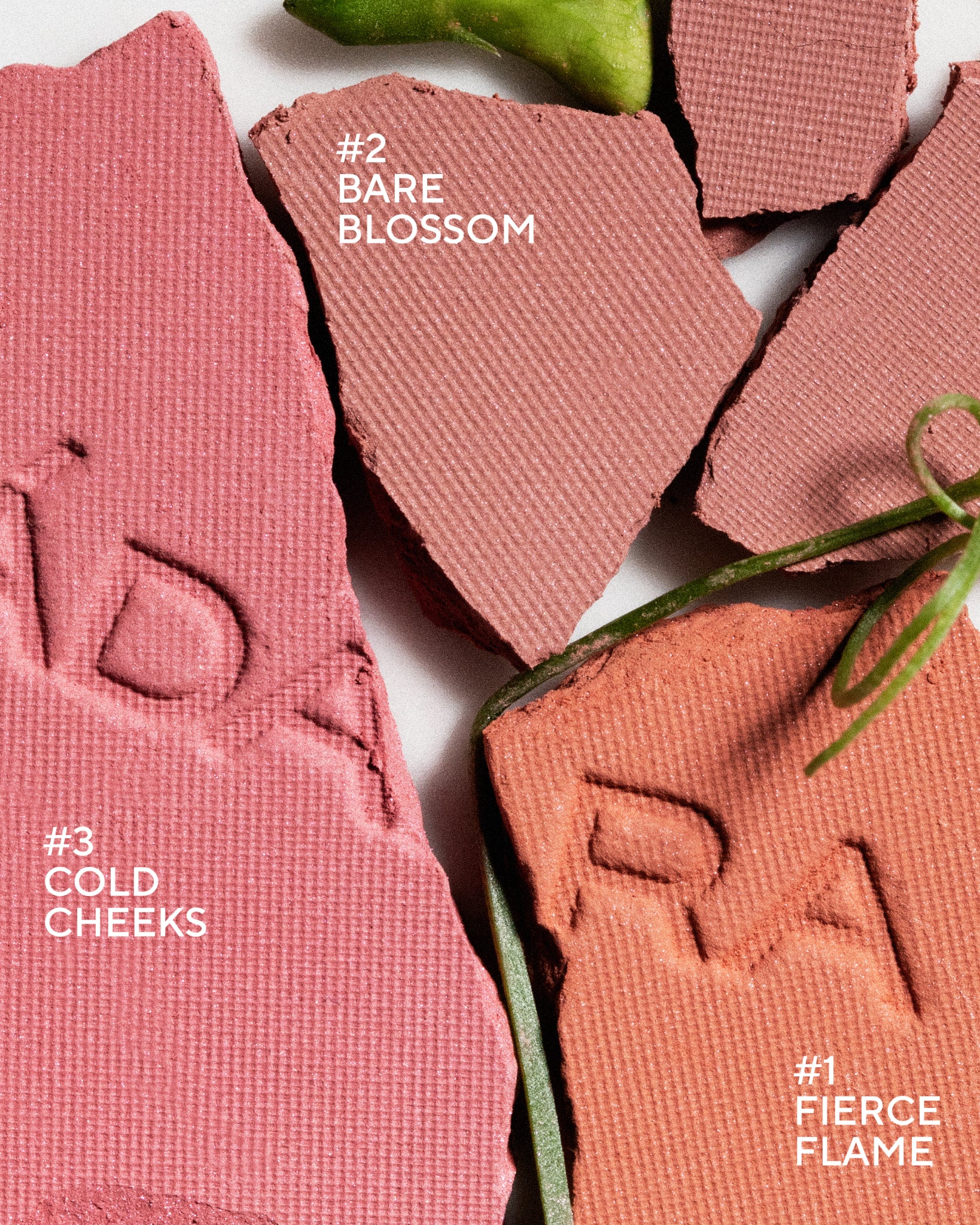 MÁDARA Organic Skincare cheek blusher shades A6823 product photo on plain background.