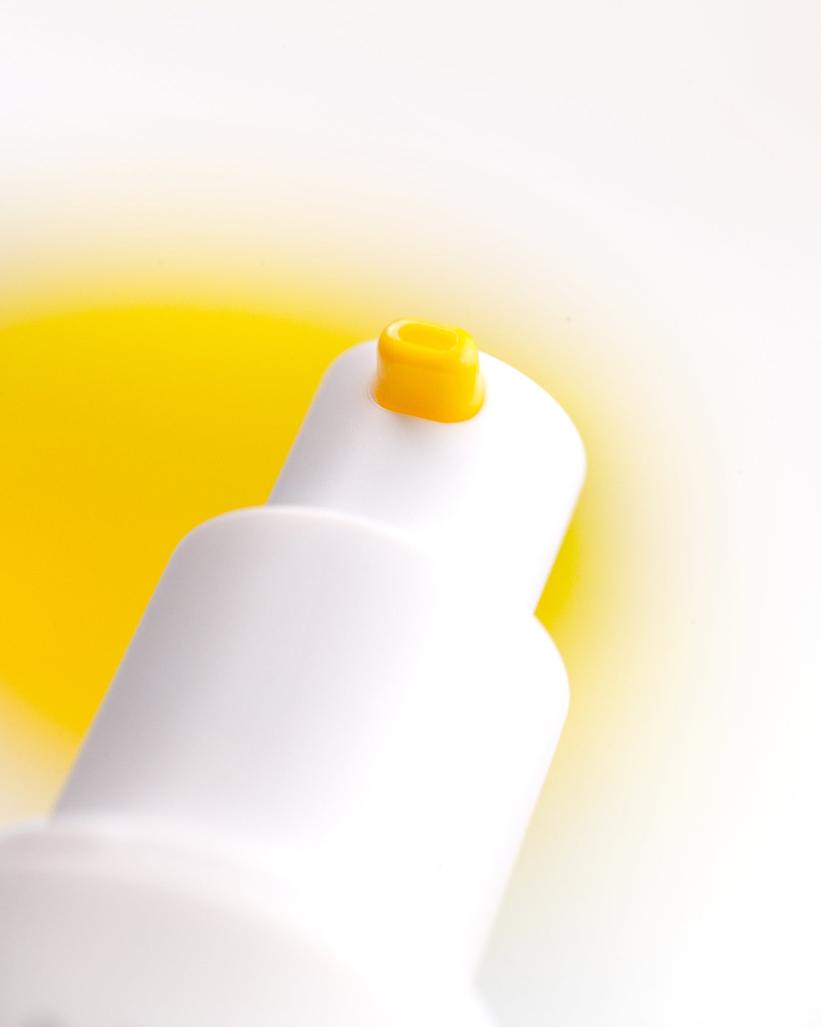 MÁDARA Organic Skincare vitamin c cream packaging A3302 face cream product photo on plain background.